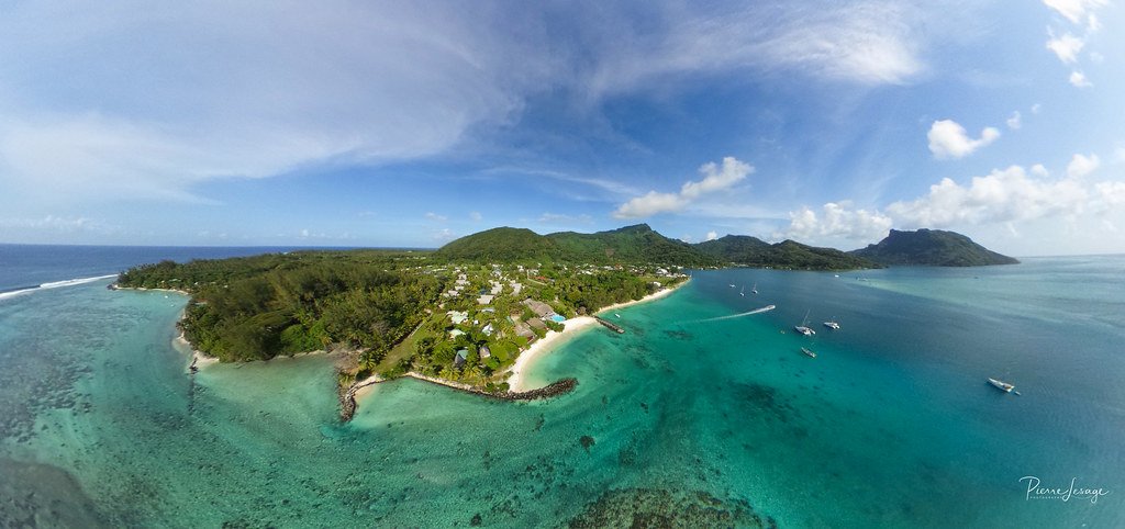 La isla de Huahine en la Polinesia francesa.