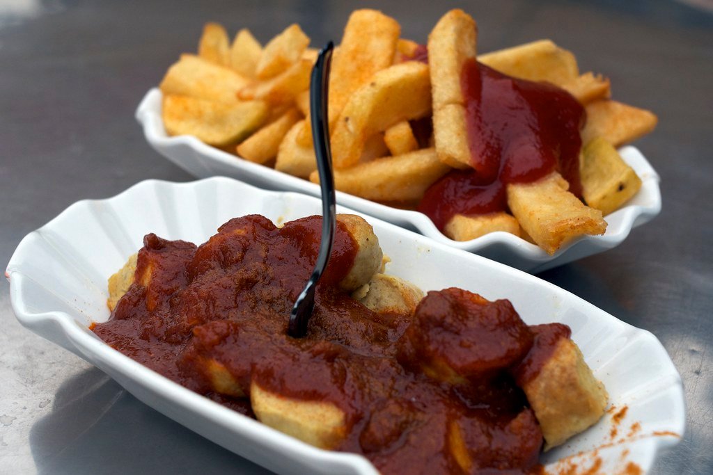 Currywurst comida típica de Berlín