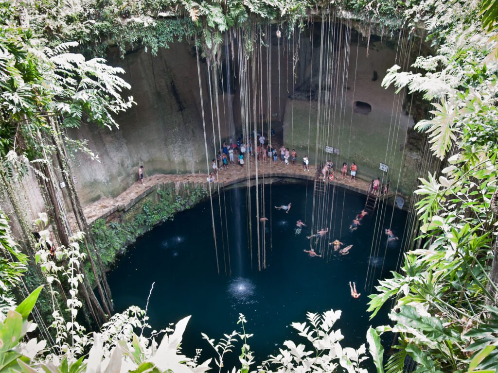 El Cenote Sagrado en Chichen Itza