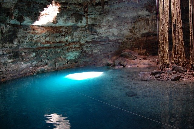 cenote riviera maya