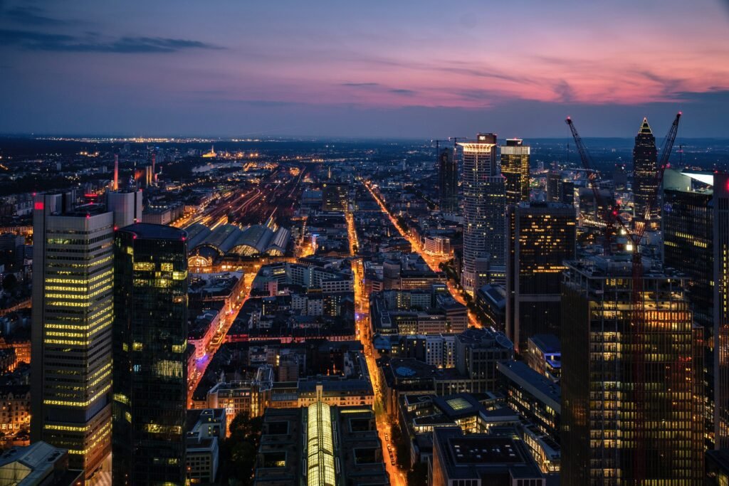 Foto nocturna de Frankfurt: La Puerta de Alemania al Mundo