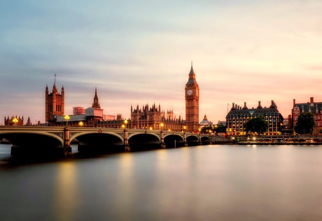 Foto de la ciudad de Londres en el anochecer