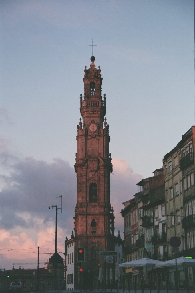 Torre dos Clérigos en Oporto, Portugal