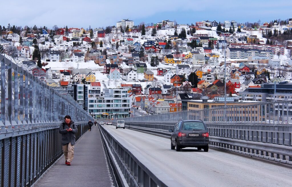 Vista de la ciudad de Tromsø en Noruega
