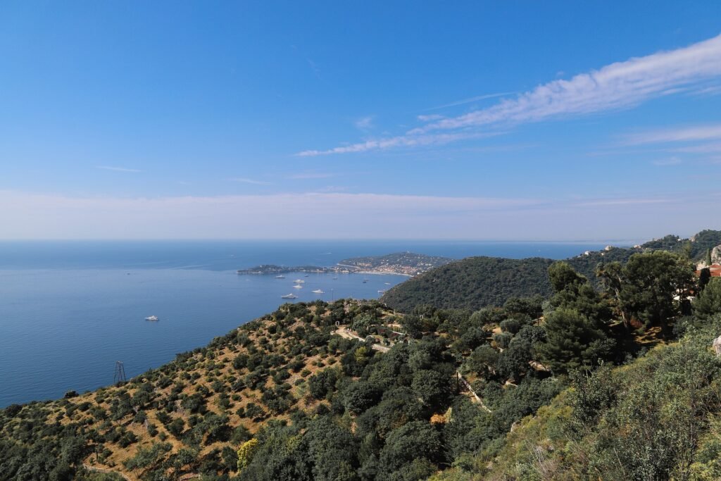 La costa de la Riviera francesa en Francia