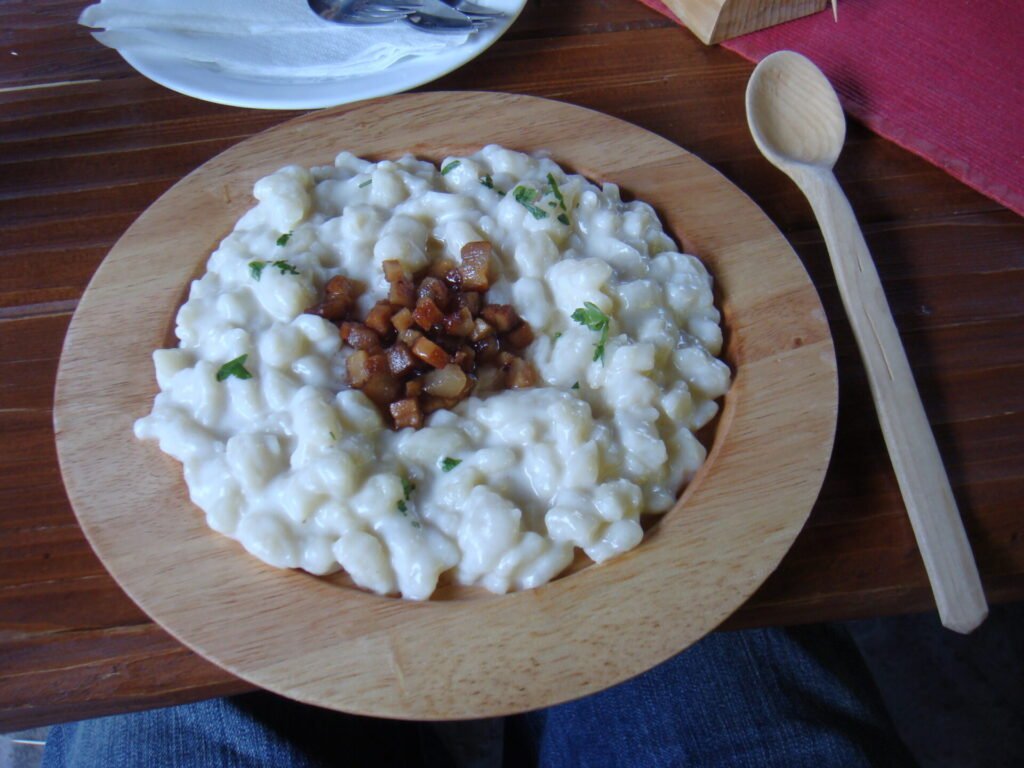 Un plato de bryndzové halušky