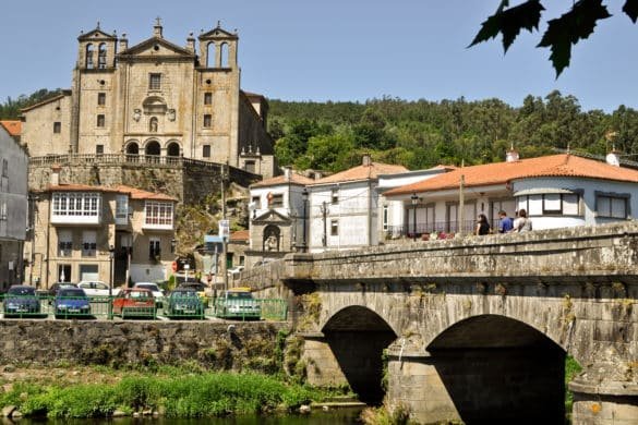 Betanzos junto a su puente