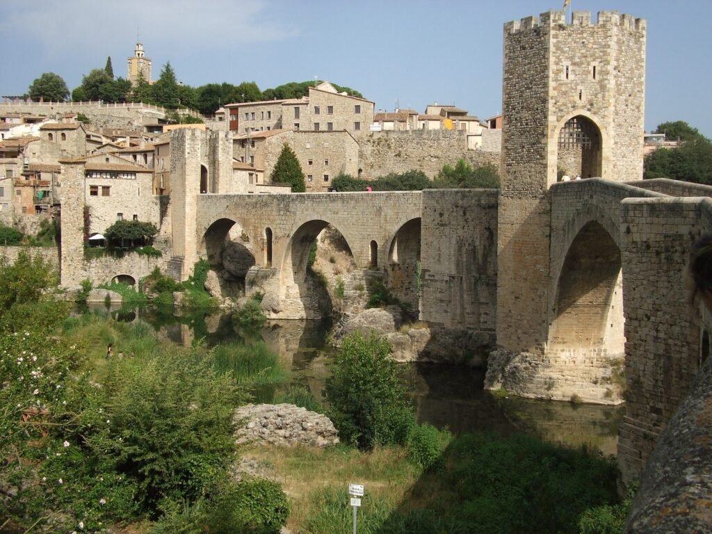 El puente fortificado de Besalú